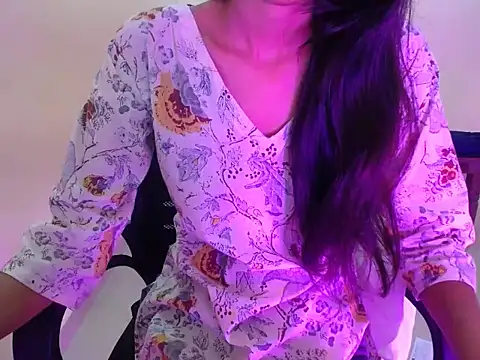 Snapshot of kiya_7 chatting on June 18, 2026, 5:39 am kiya 7 online show from June 18, 2026, 5:39 am