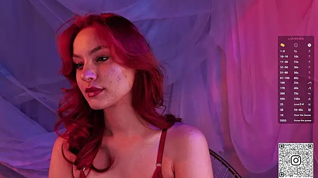 Snapshot of GildedKitten chatting on February 14, 2026, 8:31 pm GildedKitten online show from February 14, 2026, 8:31 pm