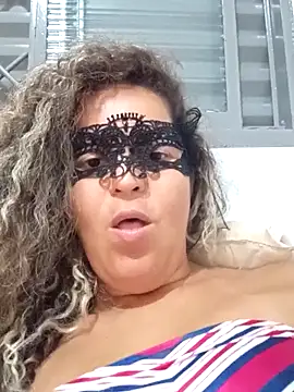 RaphinhaSanches online show from December 4, 2025, 11:42 am