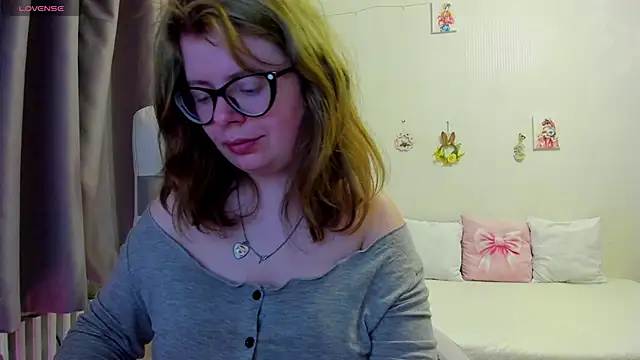 MilisaSweet777 online show from April 11, 2026, 7:17 pm