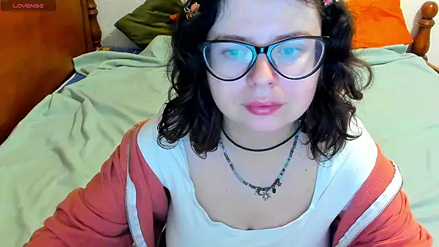 MilisaSweet777 online show from November 25, 2025, 8:09 pm