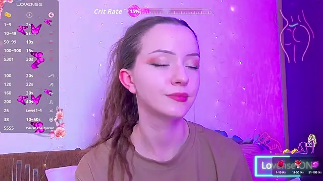BellaVelure666 online show from September 23, 2025, 3:52 pm