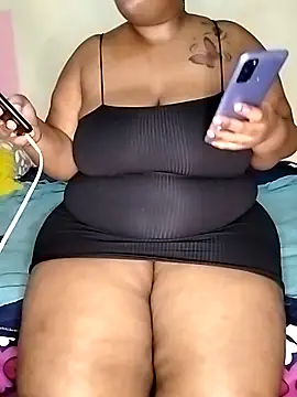 Snapshot of Bbwcaramel30 chatting on September 26, 2025, 7:10 pm Bbwcaramel30 online show from September 26, 2025, 7:10 pm