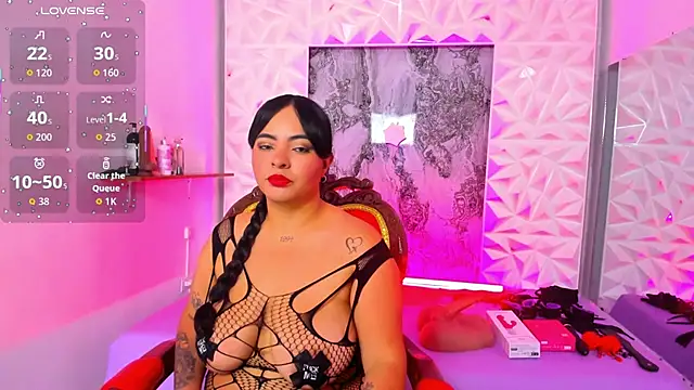 Luciana r online show from November 21, 2025, 9:47 pm