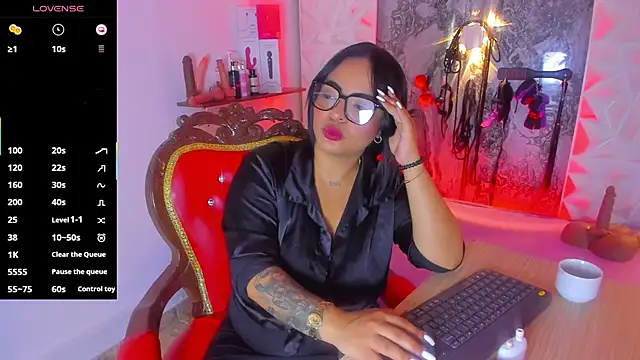 Luciana r online show from March 4, 2026, 12:46 pm