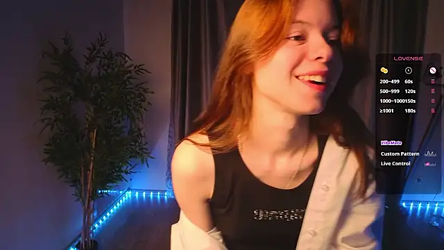 TiannaBorlace online show from March 8, 2026, 1:11 am