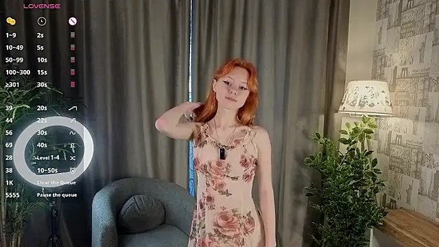 TiannaBorlace online show from September 29, 2025, 11:05 am