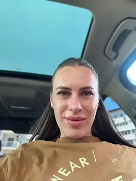  JessyRey  online show from June 20, 2026, 9:47 am