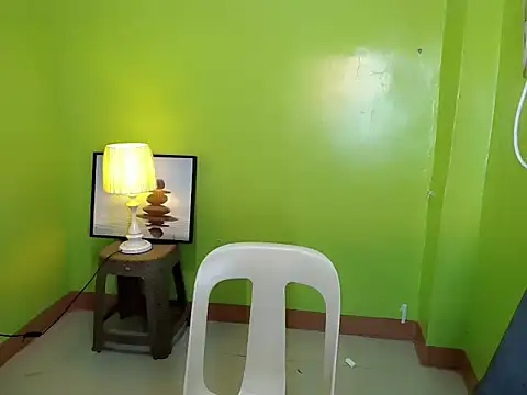 SultryCyraFoxmore online show from March 27, 2026, 4:43 am