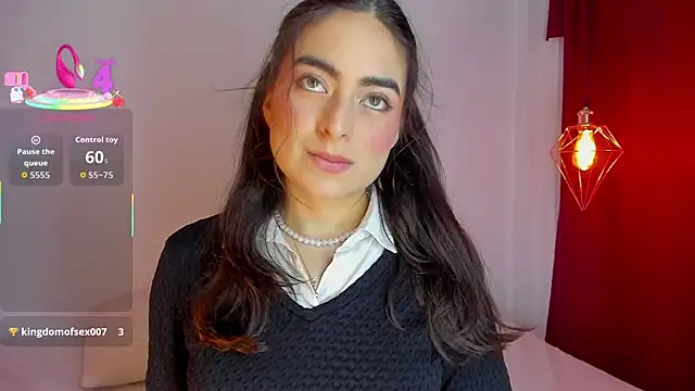 sashaa petit online show from November 21, 2025, 11:20 am