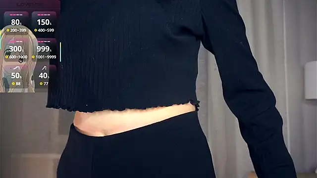 MalvinaKroening online show from October 26, 2025, 4:35 am