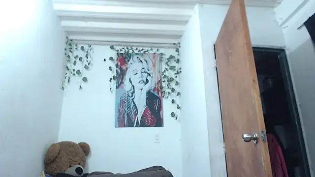 Snapshot of Samanta_milf84 chatting on November 27, 2025, 9:37 pm Samanta milf84 online show from November 27, 2025, 9:37 pm