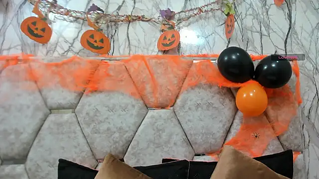 EXOTIC EBONY  online show from October 19, 2025, 7:05 pm