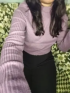 Snapshot of Laila_Pahadi chatting on November 3, 2025, 6:33 pm Laila Pahadi online show from November 3, 2025, 6:33 pm