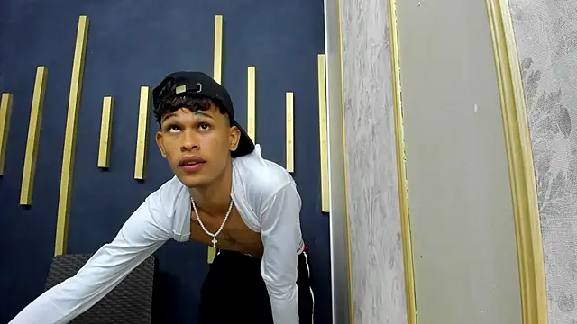 Snapshot of Just_D4v7 chatting on October 8, 2025, 7:14 pm Just D4v7 online show from October 8, 2025, 7:14 pm