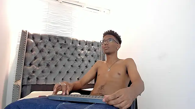 nero reyd online show from September 18, 2025, 7:28 pm