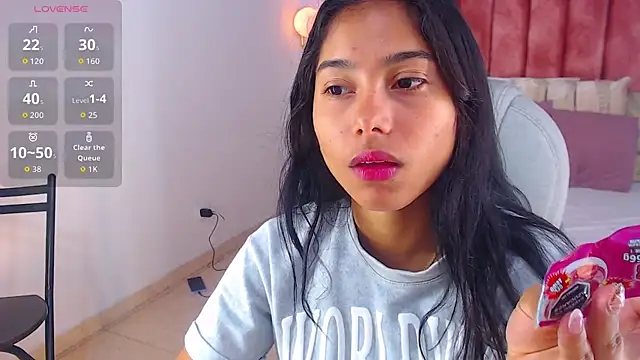 Milaa Star  online show from September 25, 2025, 4:07 am