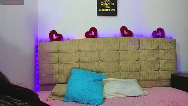 Lushy sweet online show from October 7, 2025, 2:01 am