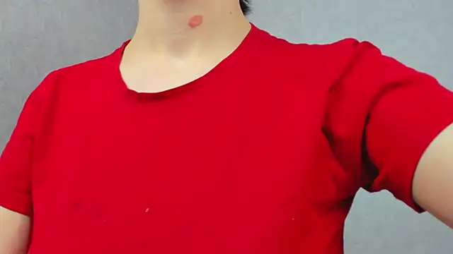 EileenMoores online show from December 16, 2025, 5:50 pm