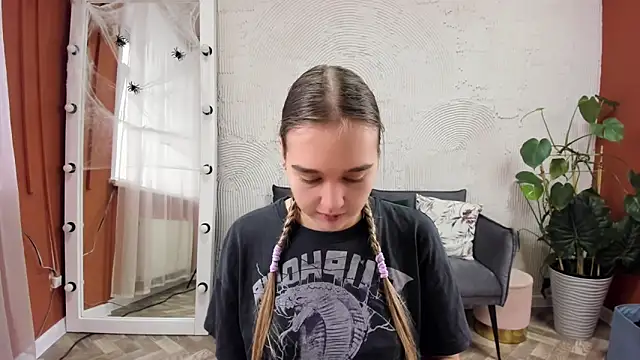 Vel1ka online show from November 1, 2025, 4:52 am