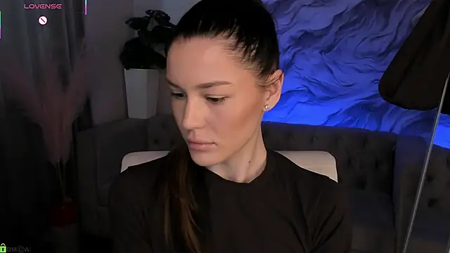 Aria Mila online show from March 30, 2026, 3:08 am