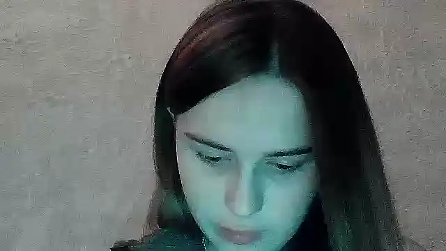 SweetLoraa online show from November 17, 2025, 4:22 pm