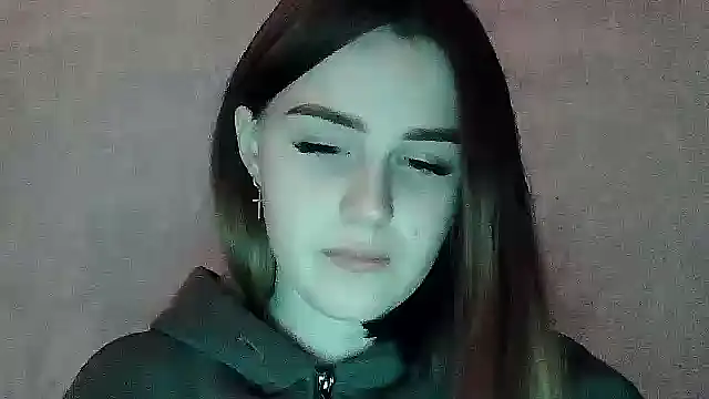 SweetLoraa online show from November 11, 2025, 1:50 pm