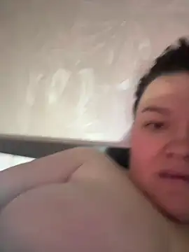 SunnyLeila2101 online show from April 9, 2026, 8:59 pm