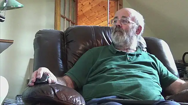 Snapshot of janzer13 chatting on November 2, 2025, 1:49 pm janzer13 online show from November 2, 2025, 1:49 pm