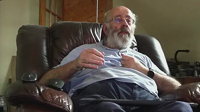 Snapshot of janzer13 chatting on November 7, 2025, 1:37 pm janzer13 online show from November 7, 2025, 1:37 pm