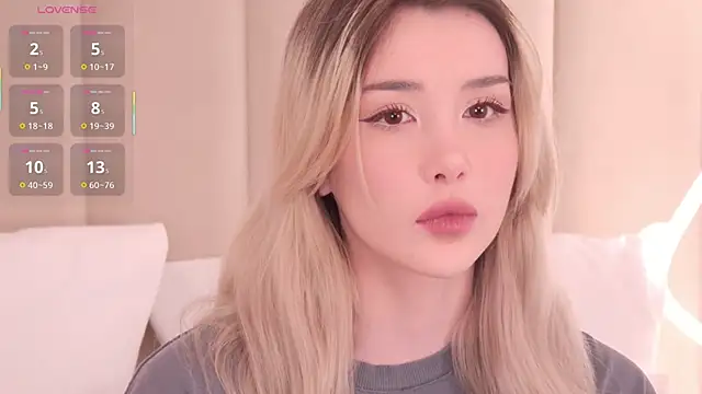 Nesolla online show from February 24, 2026, 7:15 pm