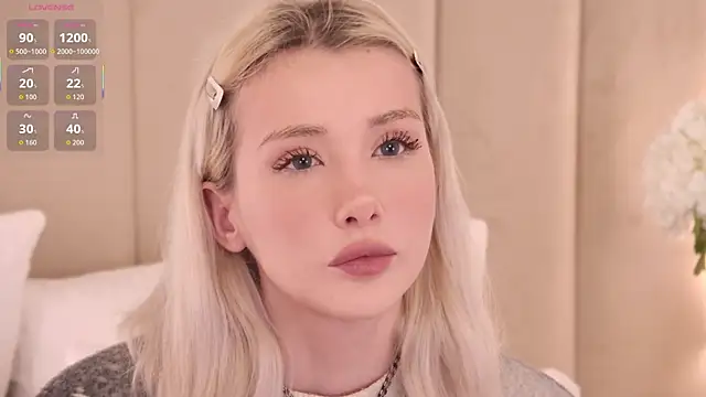 Snapshot of Nesolla chatting on September 26, 2025, 9:32 pm Nesolla online show from September 26, 2025, 9:32 pm