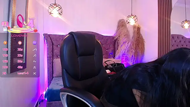 SophiaWalker 1 online show from January 15, 2026, 11:46 am