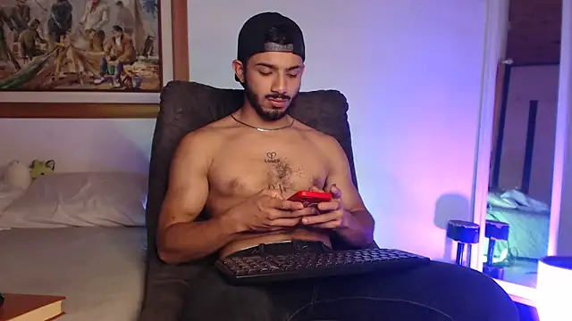 Snapshot of ArturoCardona_ chatting on March 8, 2026, 2:04 am ArturoCardona online show from March 8, 2026, 2:04 am