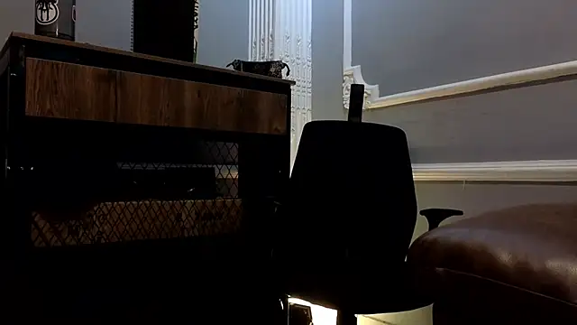 ArturoCardona  online show from January 7, 2026, 8:47 pm