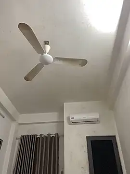 Snapshot of Linda288 chatting on February 27, 2026, 5:13 pm Linda288 online show from February 27, 2026, 5:13 pm