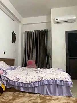 Snapshot of Linda288 chatting on February 5, 2026, 6:20 am Linda288 online show from February 5, 2026, 6:20 am