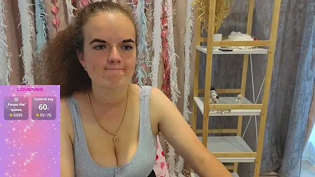 Luisa Rosee online show from September 11, 2025, 3:56 pm