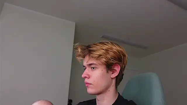 Logan Fraser online show from November 23, 2025, 2:05 pm