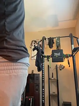 KeYBuMp323 online show from April 14, 2026, 2:44 pm