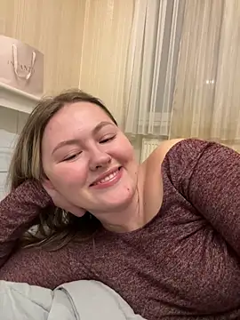 Snapshot of SunshineEmma chatting on February 7, 2026, 12:40 am SunshineEmma online show from February 7, 2026, 12:40 am