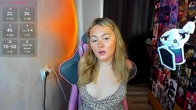 Snapshot of SunshineEmma chatting on October 11, 2025, 12:50 pm SunshineEmma online show from October 11, 2025, 12:50 pm