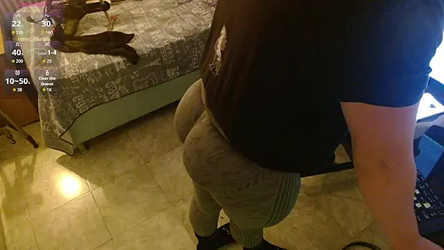 Lancelot 19 online show from October 3, 2025, 4:47 am