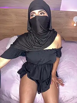 Jasmin hamdan online show from September 17, 2025, 7:38 pm