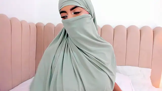 Jasmin hamdan online show from October 29, 2025, 7:57 pm