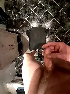 Snapshot of Hoodle-Doodle chatting on October 9, 2025, 9:15 pm Hoodle-Doodle online show from October 9, 2025, 9:15 pm