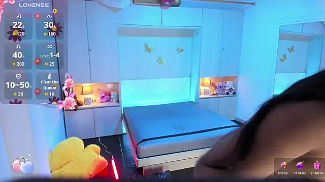 LilyWhitney online show from March 31, 2026, 8:22 pm