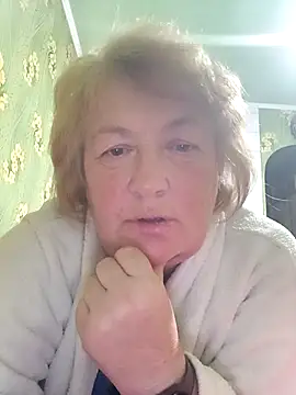 NikaLove49011 online show from October 27, 2025, 8:43 pm