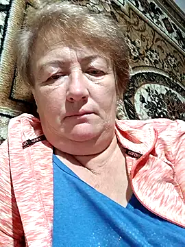 NikaLove49011 online show from November 5, 2025, 5:27 pm