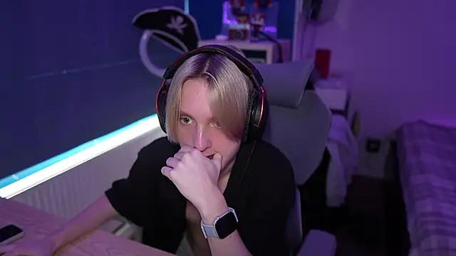 Serxyi online show from September 13, 2025, 8:36 am